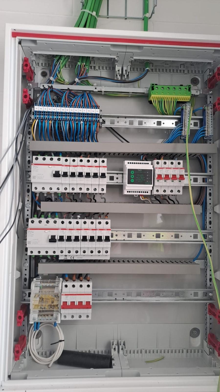 Quadro elétrico finalizado e certificado pela Vianna&Sousa
